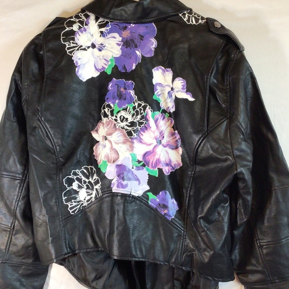 Torrid moto jacket women’s size 2 black floral faux leather long sleeve - Picture 13 of 13